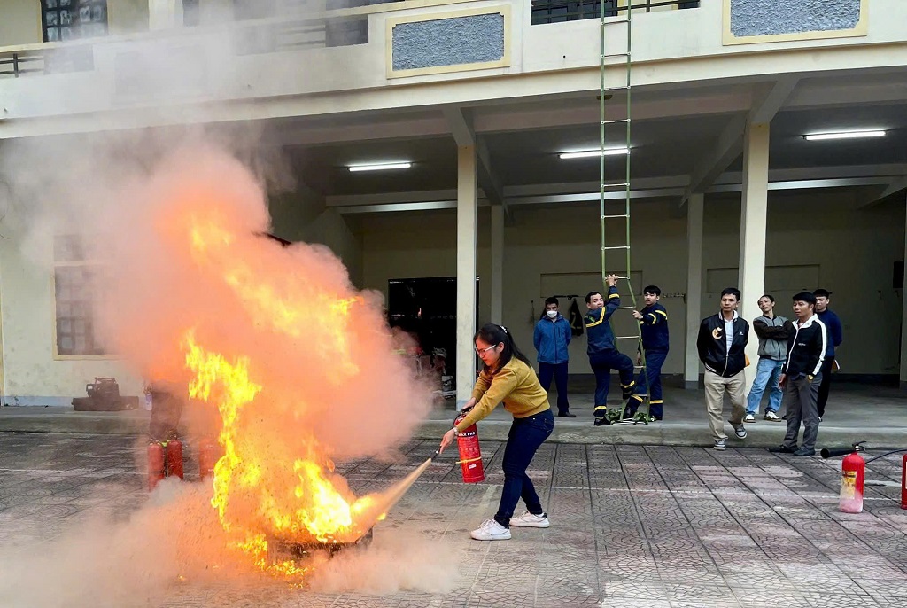 Chương trình tuyên truyền, trải nghiệm, thực hành kỹ năng PCCC và CNCH tháng 12