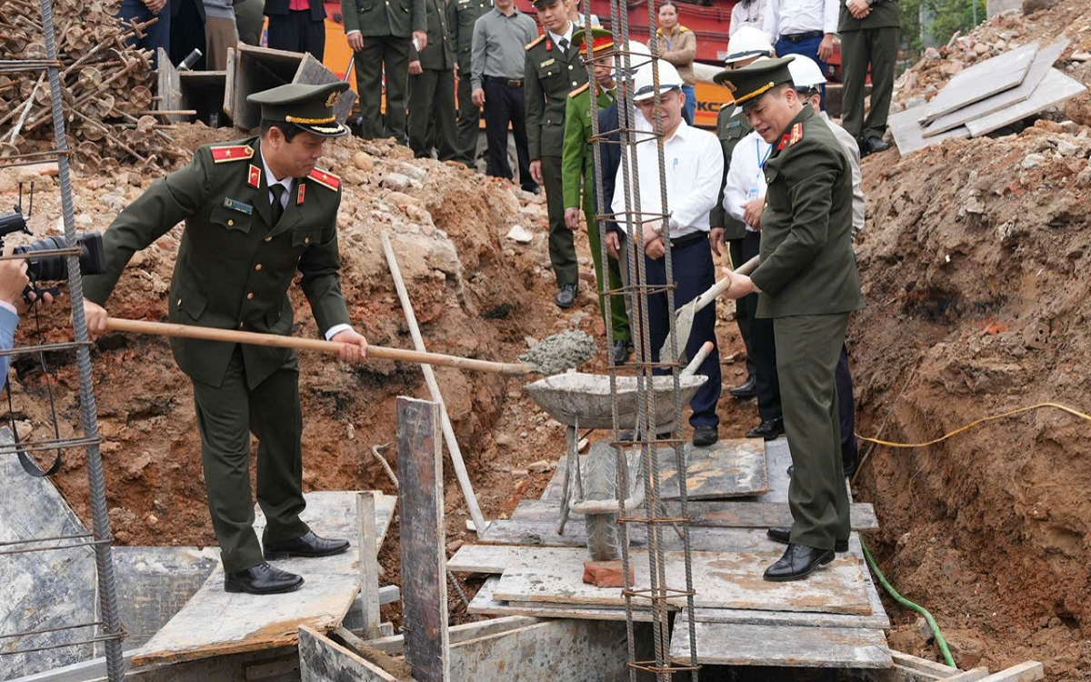 Bộ Công an và tỉnh Nghệ An tổ chức Lễ đổ móng, lên tường công trình nhà ở và nhà ăn Trung tâm công tác xã hội tỉnh