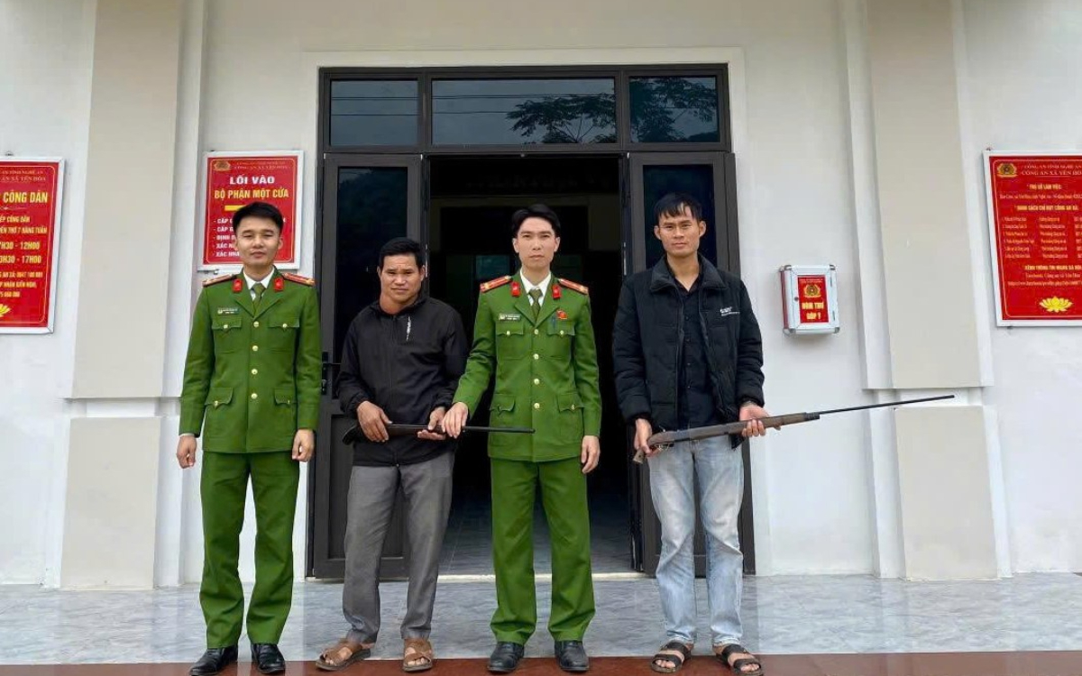 Công an xã Yên Hòa tuyên truyền, vận động người dân giao nộp vũ khí, vật liệu nổ, công cụ hỗ trợ