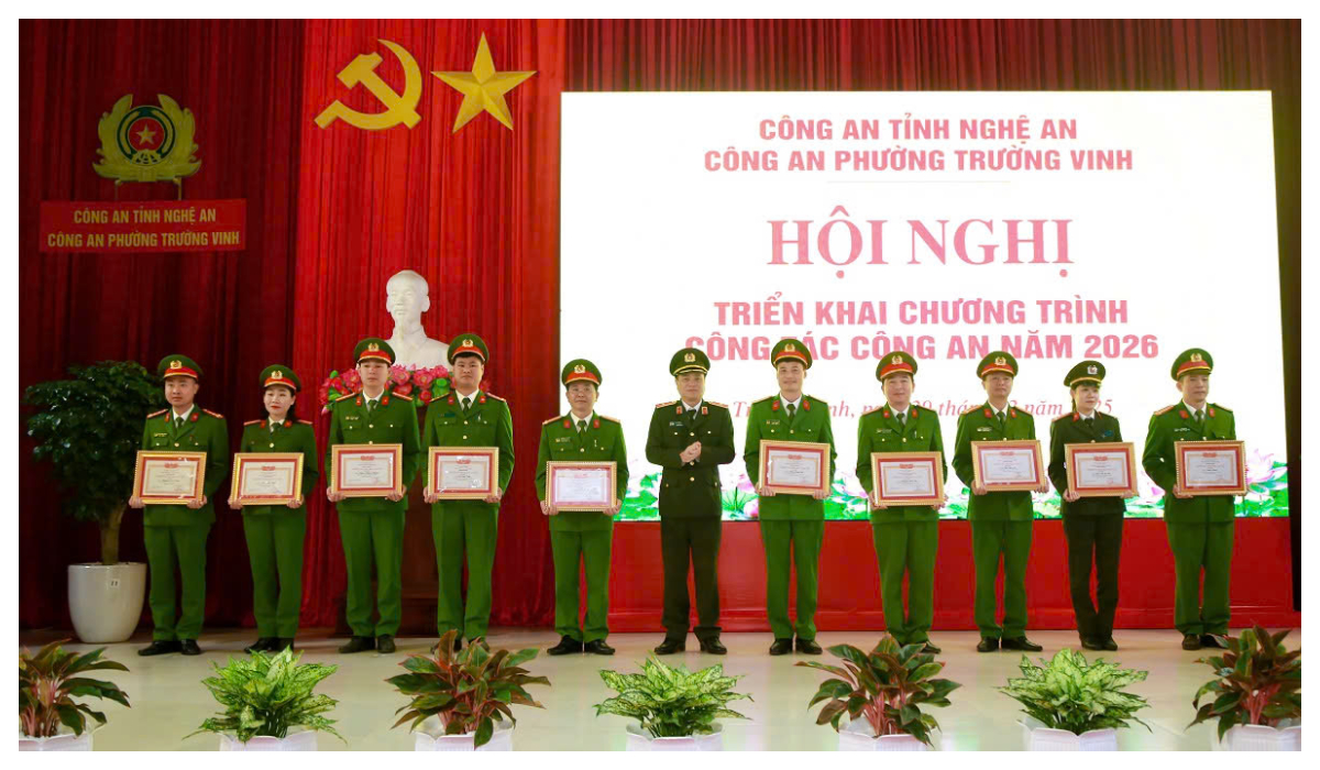Công an phường Trường Vinh tổ chức hội nghị triển khai công tác công an năm 2026