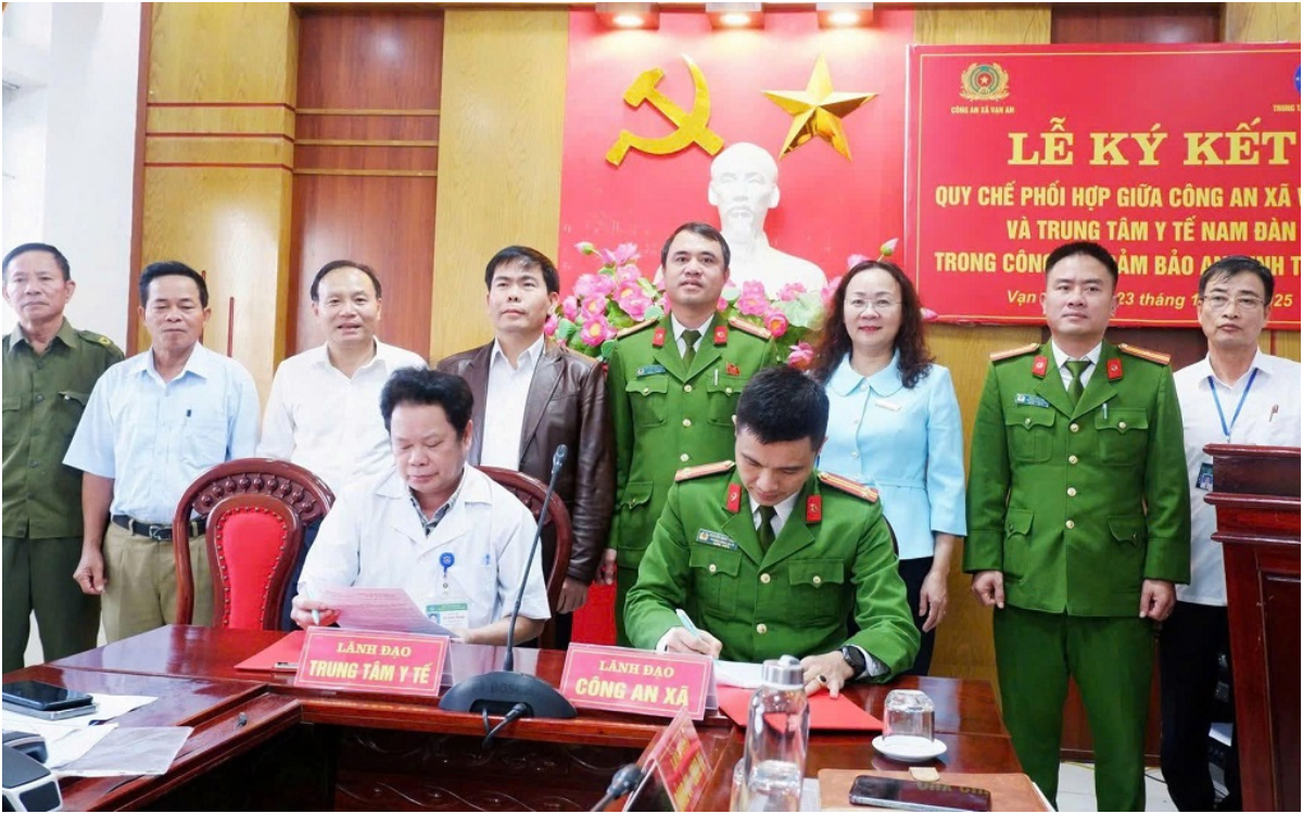 Xã Vạn An: Ký kết Quy chế phối hợp trong bảo đảm an ninh, trật tự