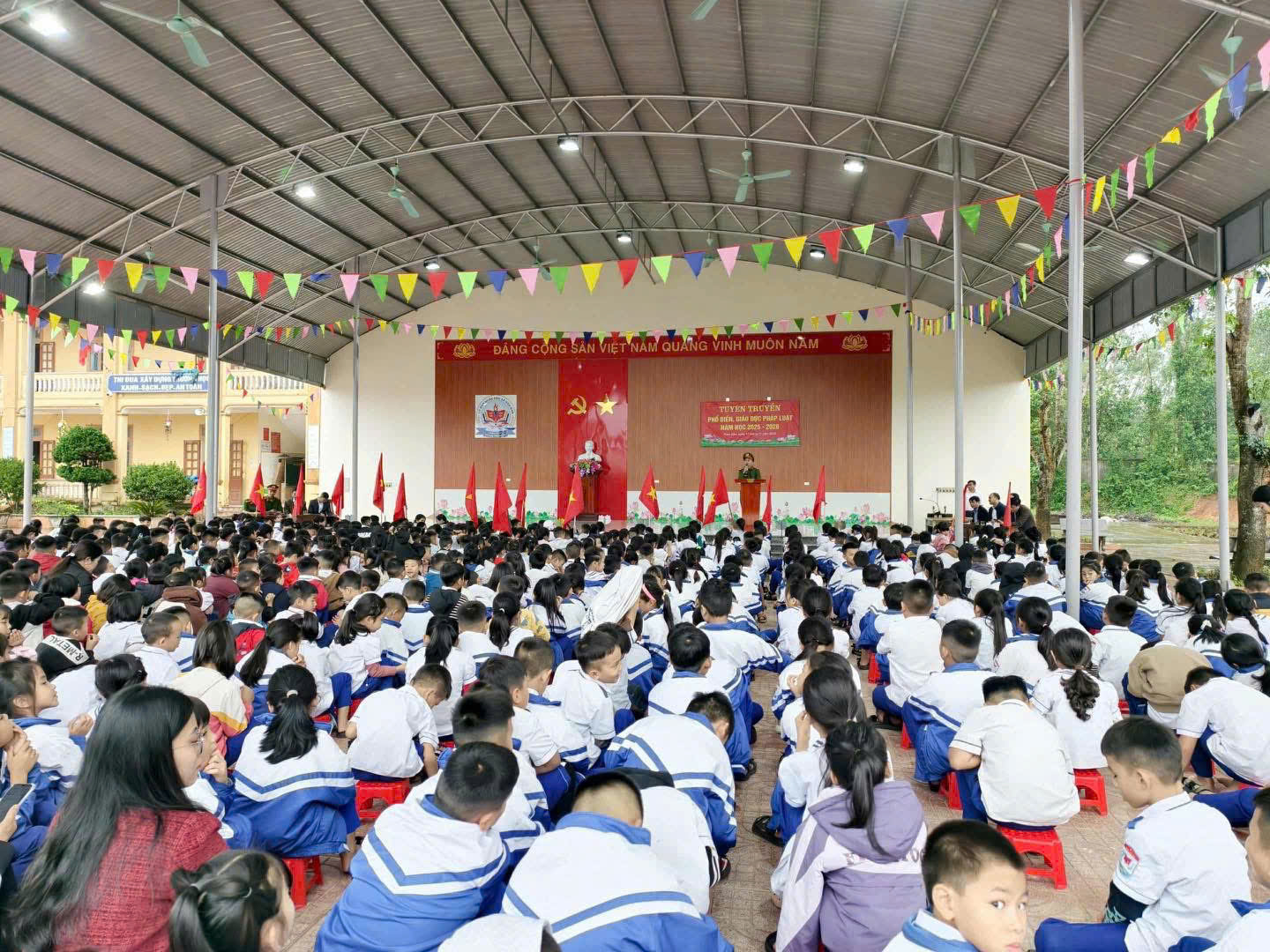 Toàn cảnh buổi tuyên truyền