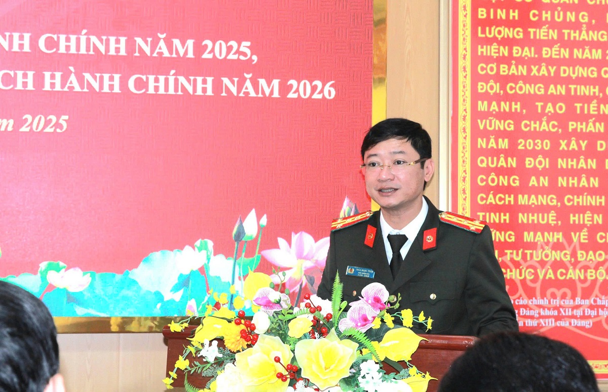 Đồng chí Đại tá Trần Ngọc Tuấn – Phó Giám đốc Công an tỉnh phát biểu chỉ đạo