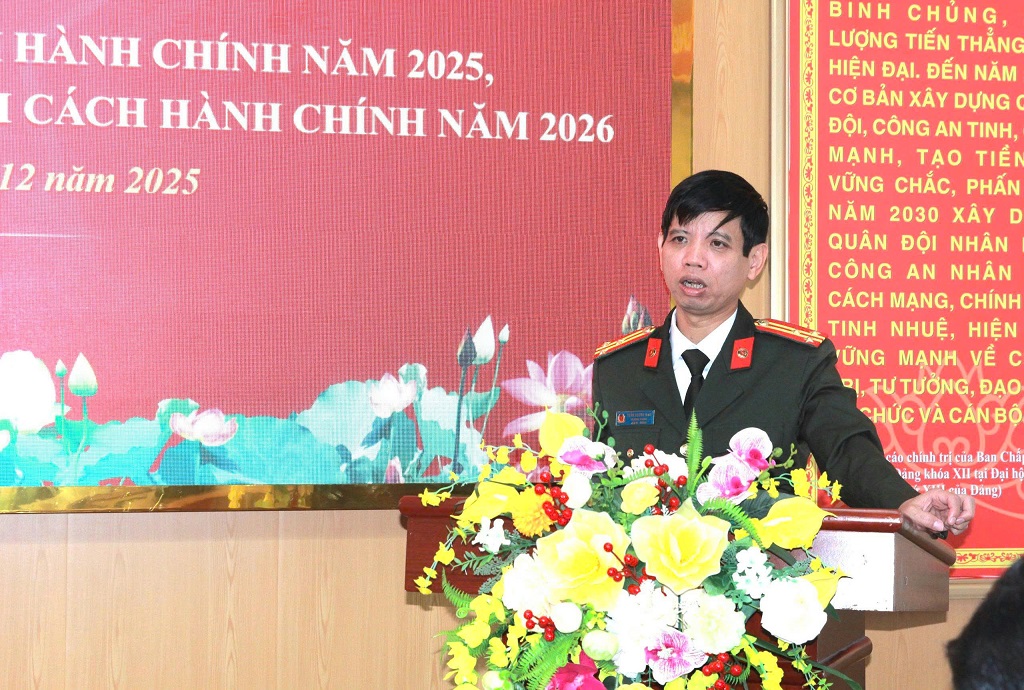 Đồng chí Thượng tá Trần Hướng Nam – Trưởng phòng An ninh chính trị nội bộ phát biểu kết luận