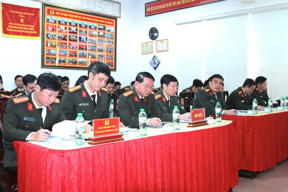 Các đại biểu dự Hội nghị