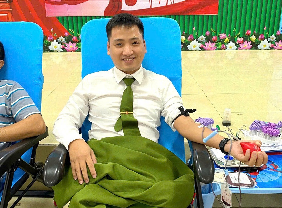 Cán bộ, chiến sỹ Phòng Cảnh sát PCCC và CNCH luôn sẵn sàng tham gia hiến máu cứu người trong tình huống nguy cấp - Hành động nhân văn, có ý nghĩa