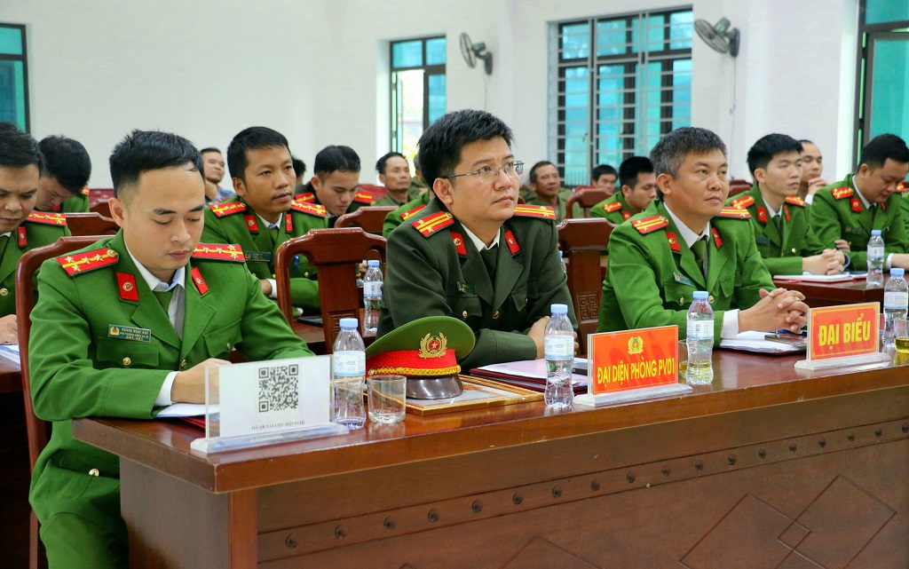 Các đại biểu tham dự hội nghị