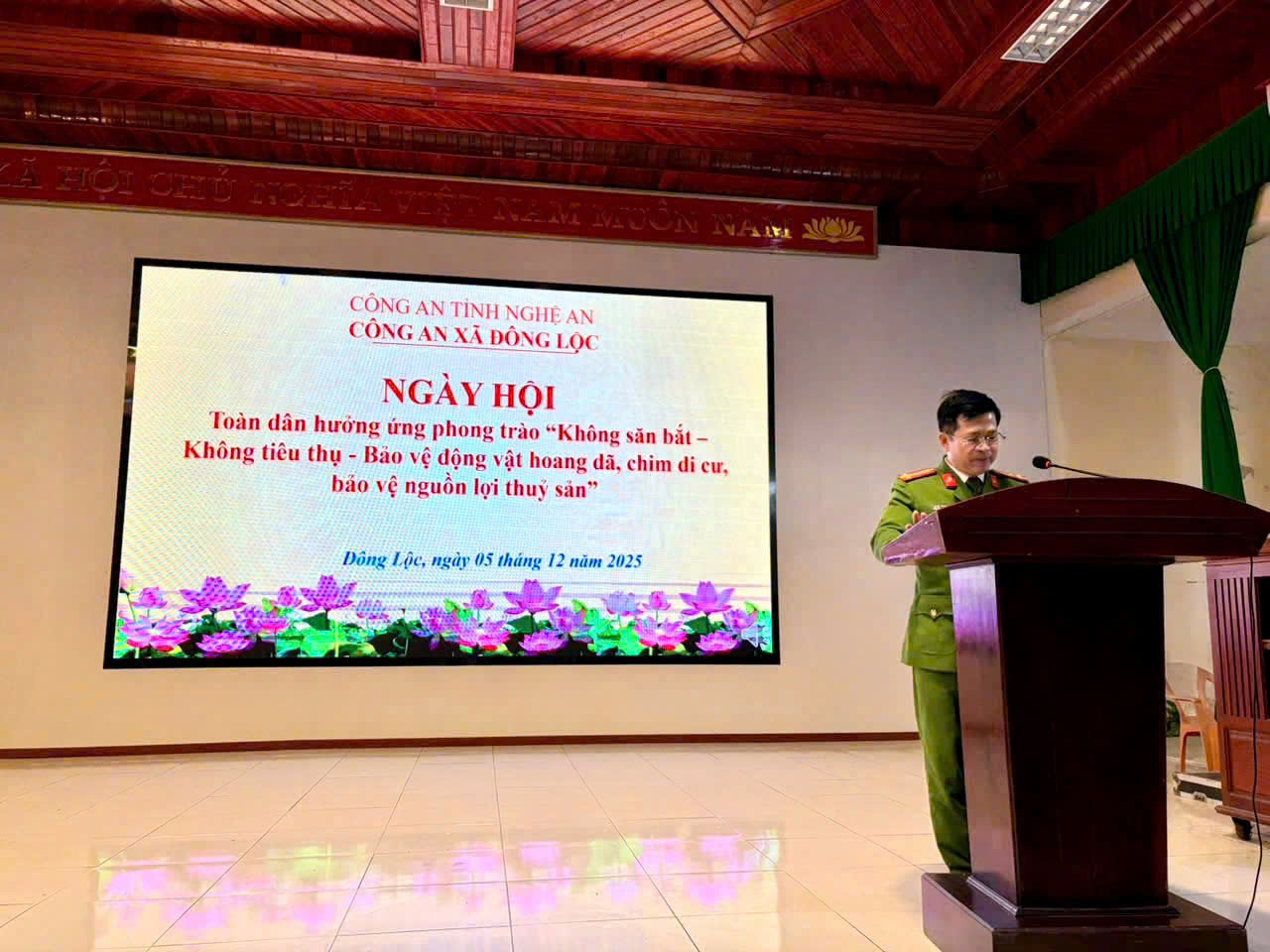 Công an xã Đông Lộc phát biểu tại ngày hội