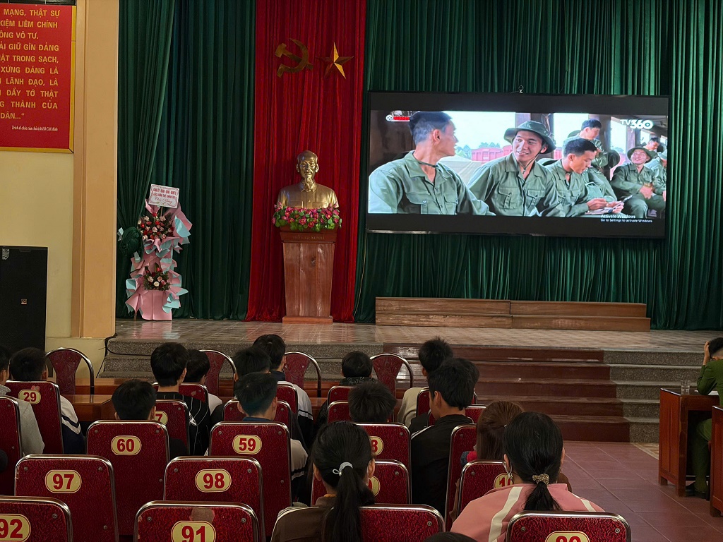 Bộ phim “Mưa đỏ” được chiếu tại buổi trải nghiệm