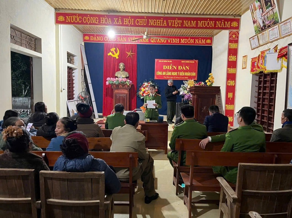 Toàn cảnh buổi diễn đàn