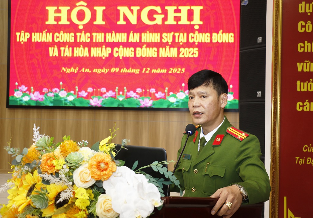 Đại diện Phòng Cảnh sát Thi hành án hình sự và hỗ trợ tư pháp phổ biến các chuyên đề 