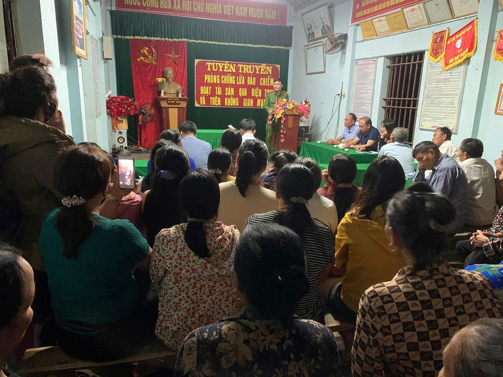 Một buổi tuyên truyền cho người dân trên địa bàn