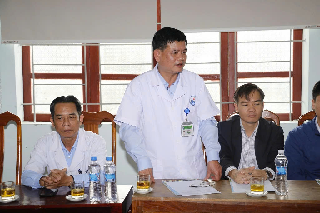 Lãnh đạo Trung tâm Y tế Tương Dương phát biểu