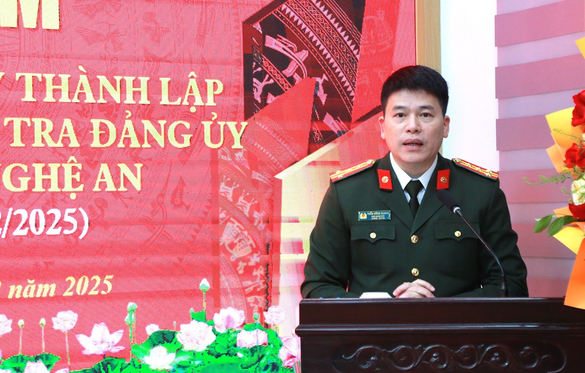 Đồng chí Đại tá Trần Hồng Quang – Phó Bí thư Đảng ủy, Phó Giám đốc Công an tỉnh, Chủ nhiệm Ủy ban kiểm tra Đảng ủy Công an tỉnh ghi nhận, đánh giá cao kết quả Cơ quan Ủy ban Kiểm tra Đảng ủy Công an tỉnh đạt được trong 05 năm qua