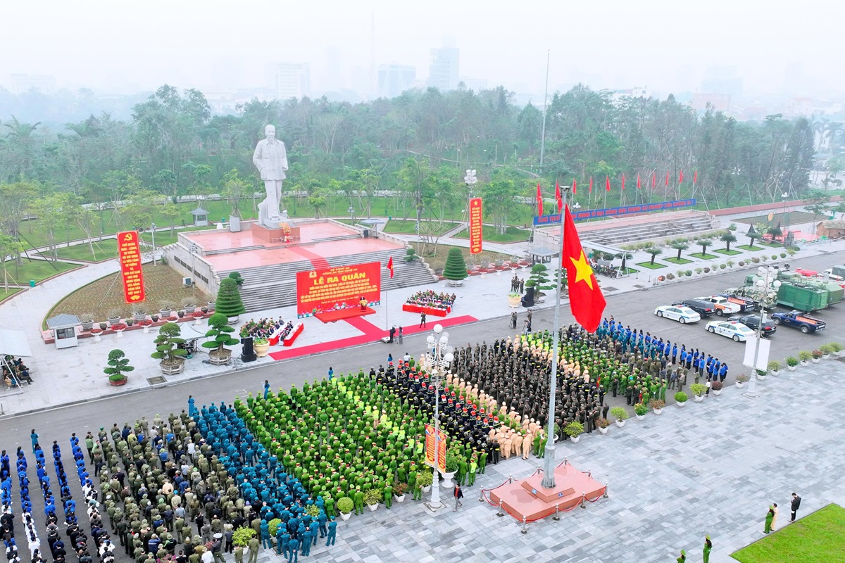 Toàn cảnh Lễ ra quân