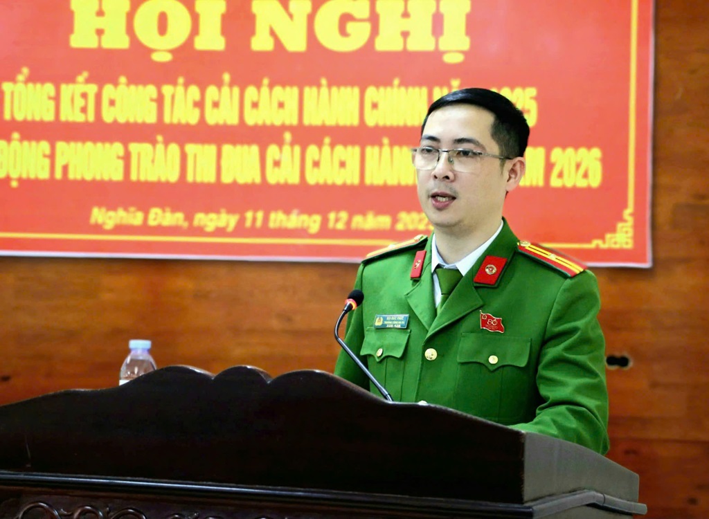 Đại diện Công an xã Nghĩa Đàn phát biểu tại Hội nghị