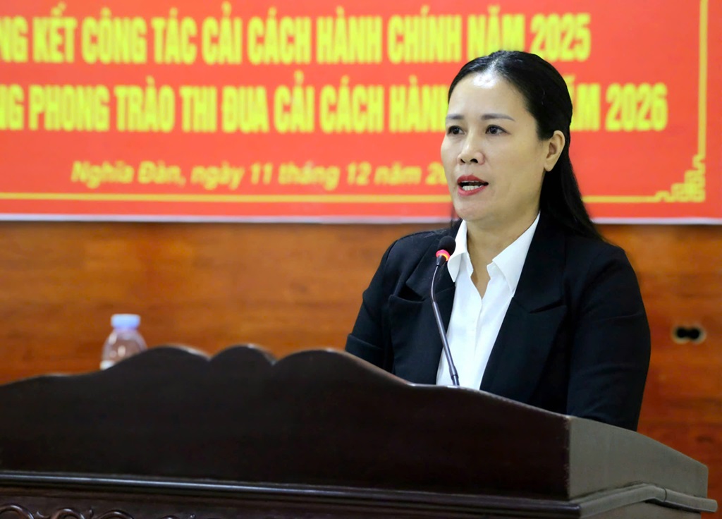 Đại diện lãnh đạo xã Nghĩa Đàn phát biểu tại Hội nghị