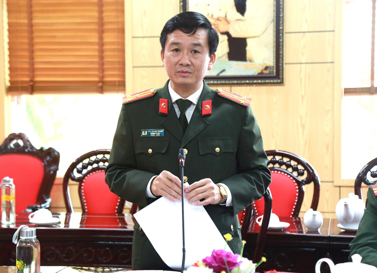 Các đại biểu thảo luận 