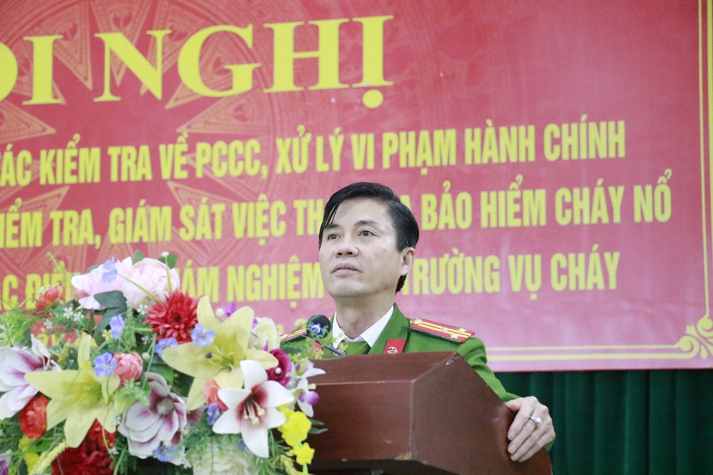 Lãnh đạo Phòng Cảnh sát PCCC và CNCH phát biểu tại Lễ khai mạc