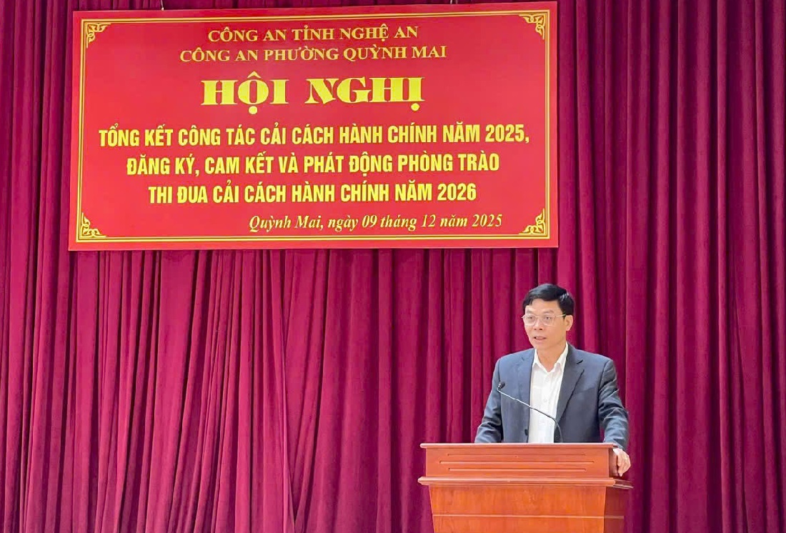 Đại diện Lãnh đạo Đảng ủy, UBND phường Quỳnh Mai phát biểu