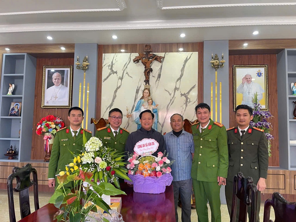 Chúc mừng giáo xứ Hậu Thành