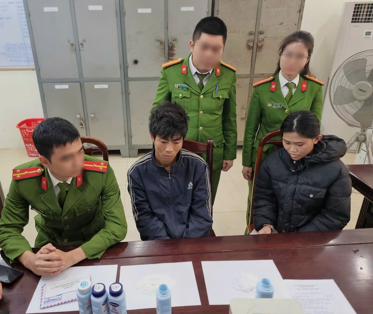 02 đối tượng bị bắt giữ