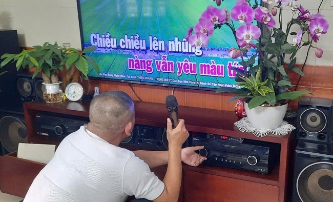 Người dân nên điều chỉnh âm thanh vừa đủ nghe trong gia đình