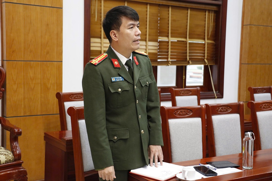 Đại diện các sở, ban, ngành và Công an tỉnh phát biểu ý kiến thẩm định, đánh giá số liệu, tình hình liên quan từng địa bàn dựa trên tiêu chí đã quy định