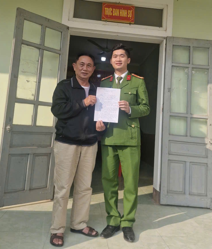 Ban quản lý đền Khai Long viết thư cảm ơn Công an xã Văn Hiến