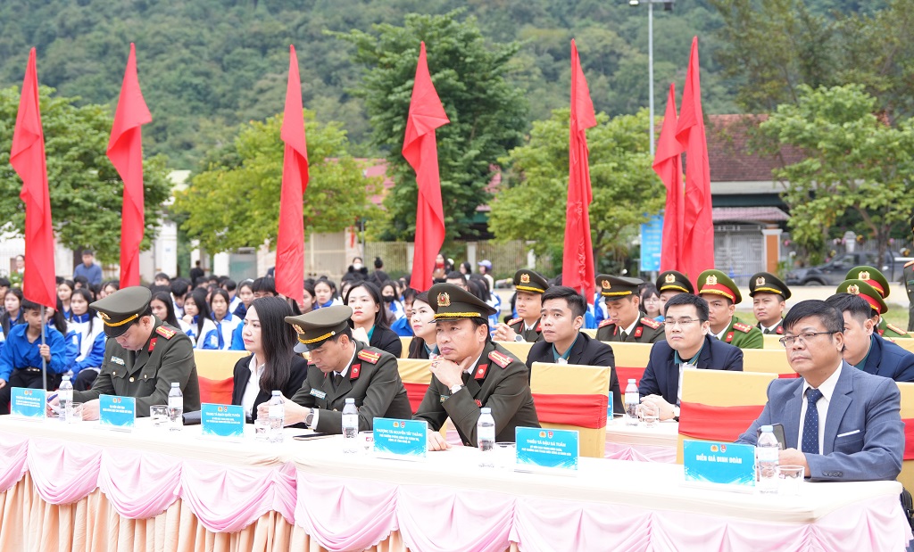 Đại biểu tham dự chương trình