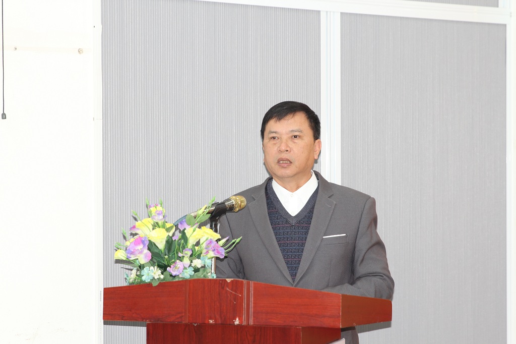 Ông Phan Huy Chương, Phó trưởng Ban chuyên trách Ban an toàn giao thông tỉnh phát biểu tại hội nghị