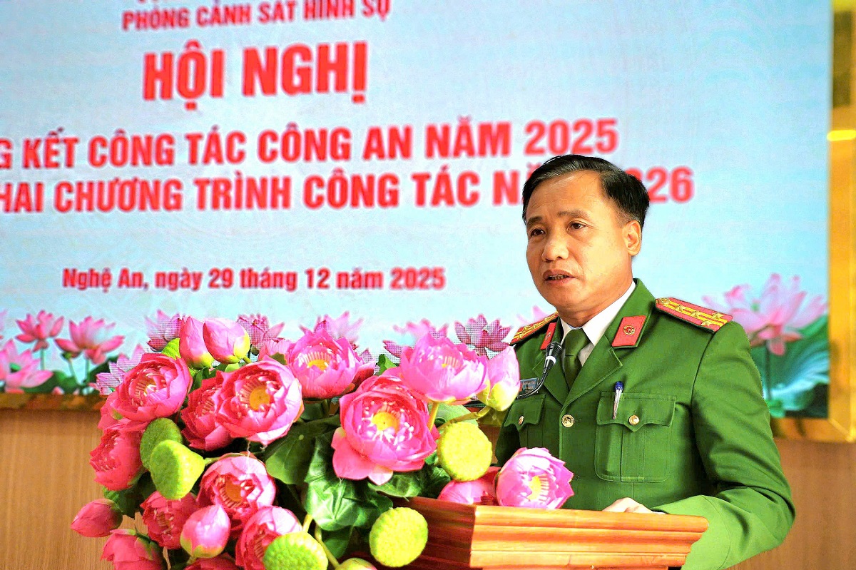 Đồng chí Đại tá Nguyễn Duy Thanh - Phó Giám đốc, Thủ trưởng Cơ quan CSĐT Công an tỉnh nhấn mạnh: Trong thành tích chung của Công an tỉnh năm 2025, có chiến công, đóng góp quan trọng, xuất sắc của Phòng Cảnh sát hình sự