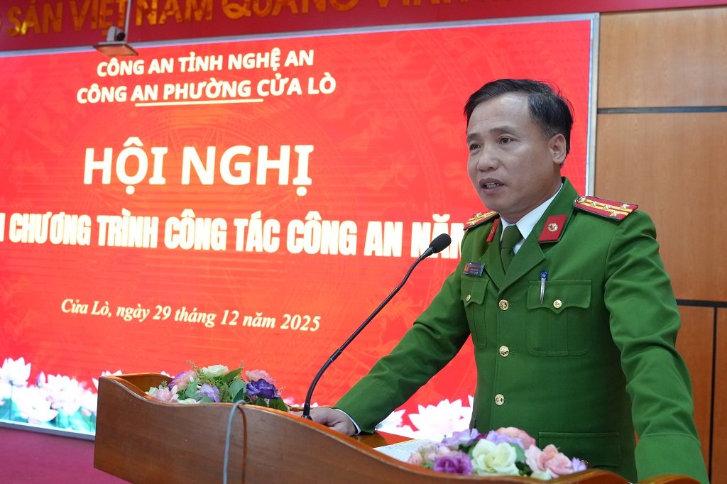  Đồng chí Đại tá Nguyễn Duy Thanh, Phó Giám đốc Công an tỉnh phát biểu chỉ đạo tại Hội nghị