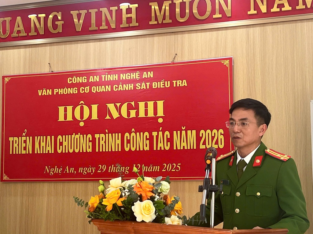 Lãnh đạo phòng phát biểu tại Hội nghị