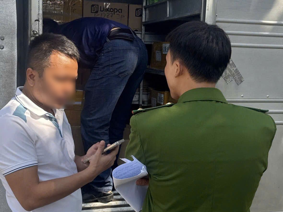 Lái xe N.V.T. không xuất được hóa đơn, chứng từ chứng minh nguồn gốc xuất xứ