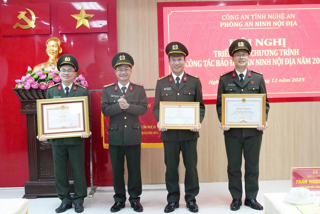 Đổi mới tư duy, hướng về cơ sở, bám địa bàn