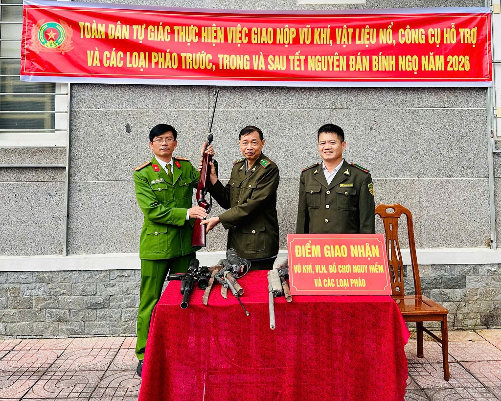 Tăng cường vận động thu hồi vũ khí, vật liệu nổ, công cụ hỗ trợ