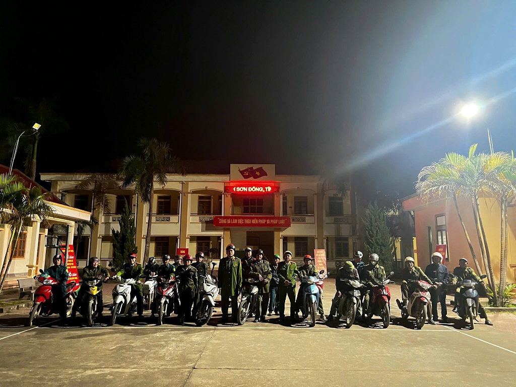 Công an xã Anh Sơn Đông phối hợp tăng cường tuần tra, đảm bảo ANTT