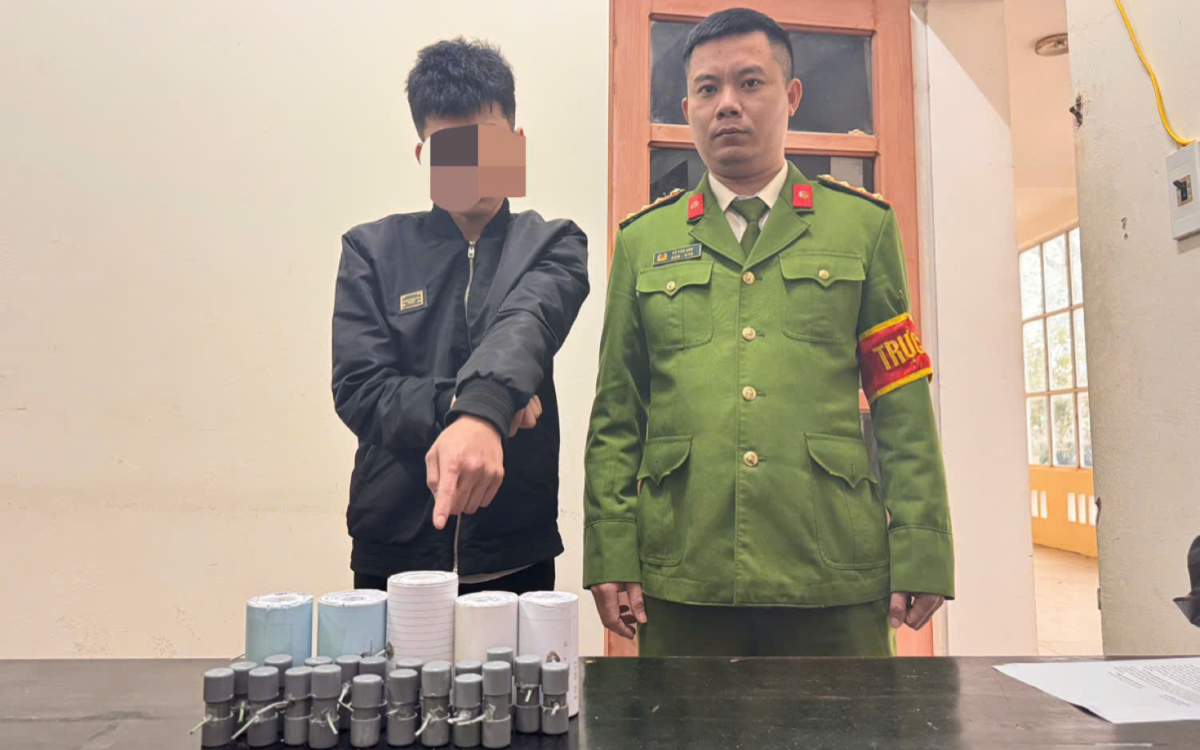 Công an xã Thiên Nhẫn phát hiện đối tượng tàng trữ trái phép pháo nổ
