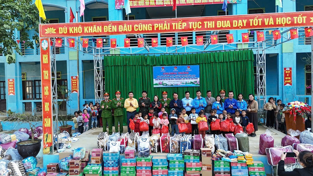 Tổ chức chương trình 