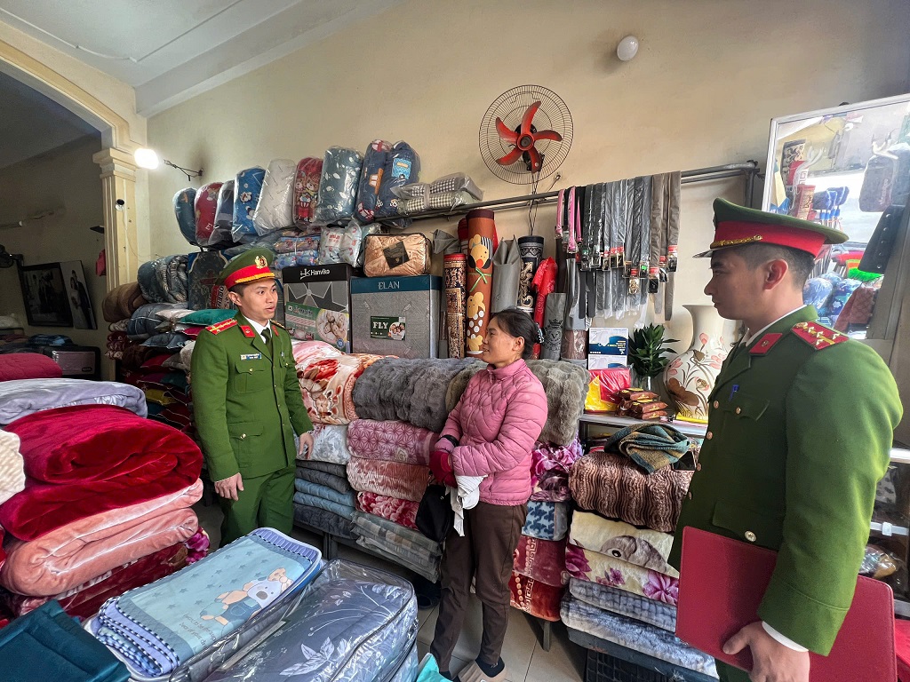 Công an xã Quỳnh Phú tăng cường kiểm tra, hướng dẫn công tác PCCC trước Tết Nguyên đán 2026