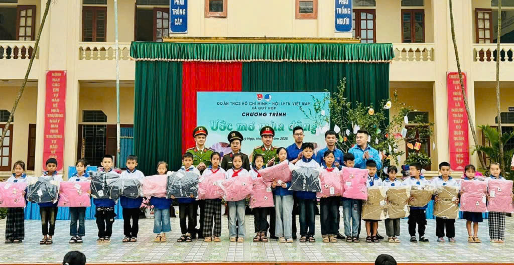 Công an xã Quỳ Hợp tổ chức Chương trình 