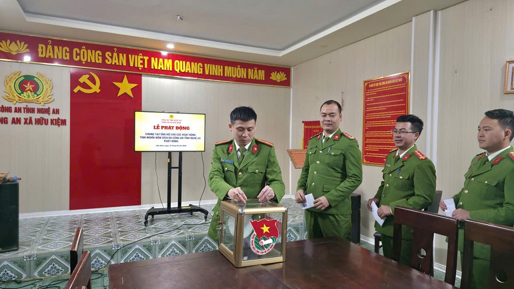 Công an xã Hữu Kiệm hưởng ứng Lễ phát động chung tay ủng hộ hoạt động tình nghĩa năm 2026