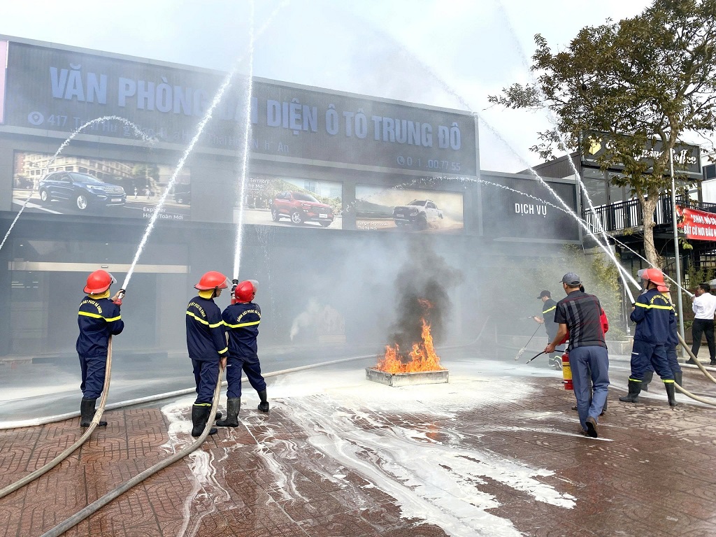 Nâng cao hiệu quả phối hợp giữa lực lượng Cảnh sát PCCC&CNCH và lực lượng PCCC cơ sở
