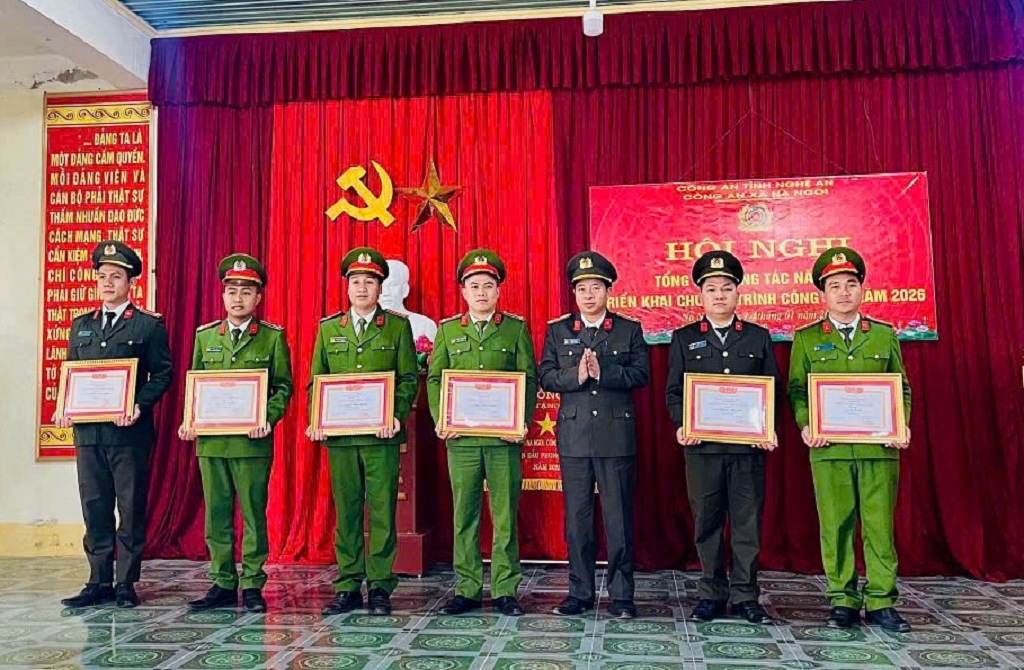 Công an xã Na Ngoi tổ chức triển khai chương trình công tác năm 2026