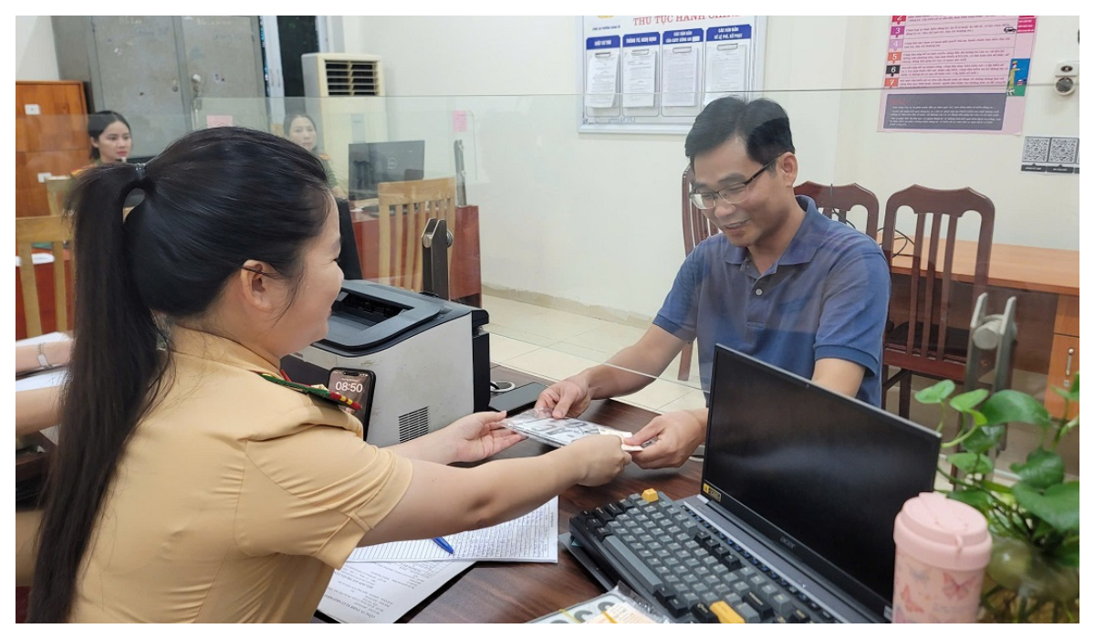 Mức thu lệ phí đăng ký xe, biển số xe từ 01/01/2026