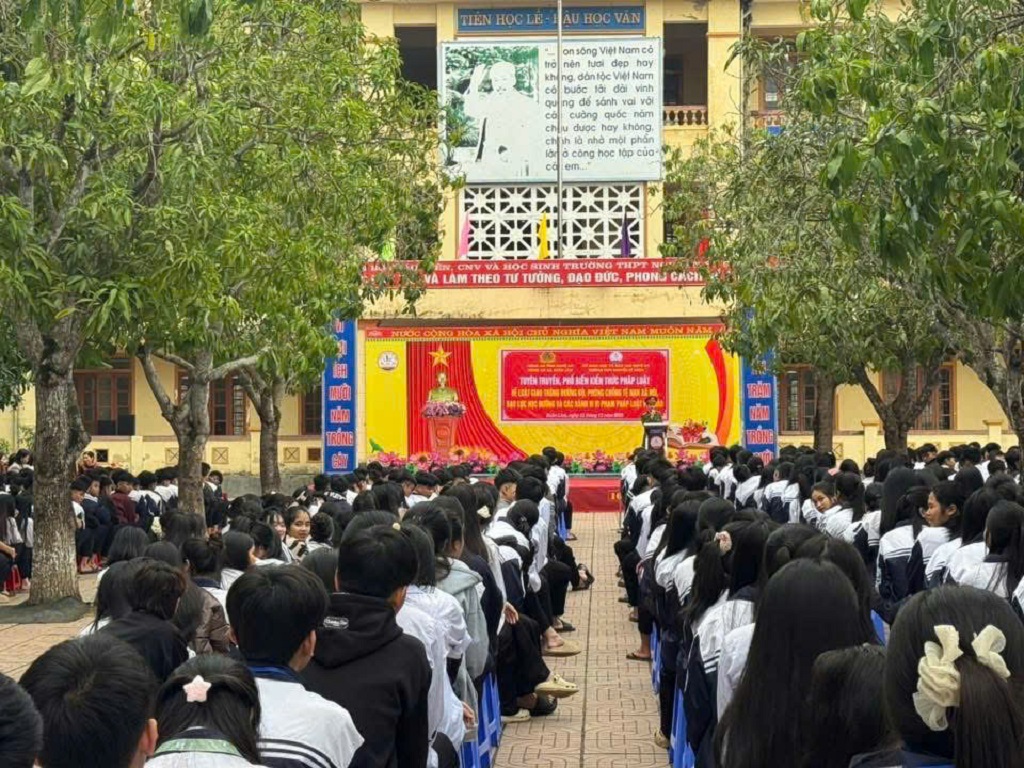 Toàn cảnh buổi tuyên truyền