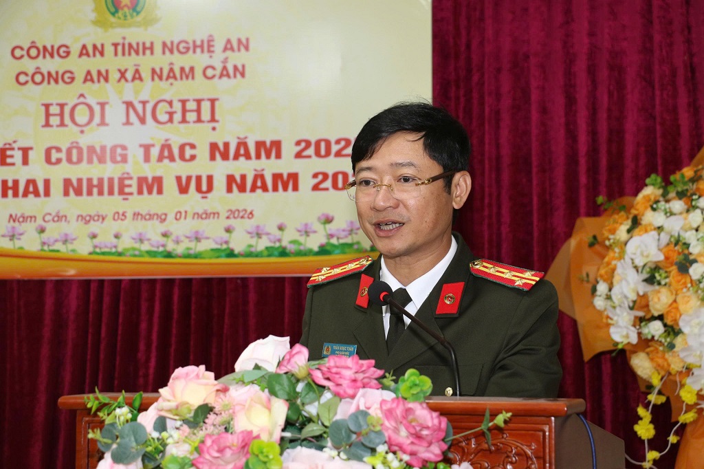 Đồng chí Đại tá Trần Ngọc Tuấn, Phó Giám đốc Công an tỉnh phát biểu chỉ đạo tại Hội nghị