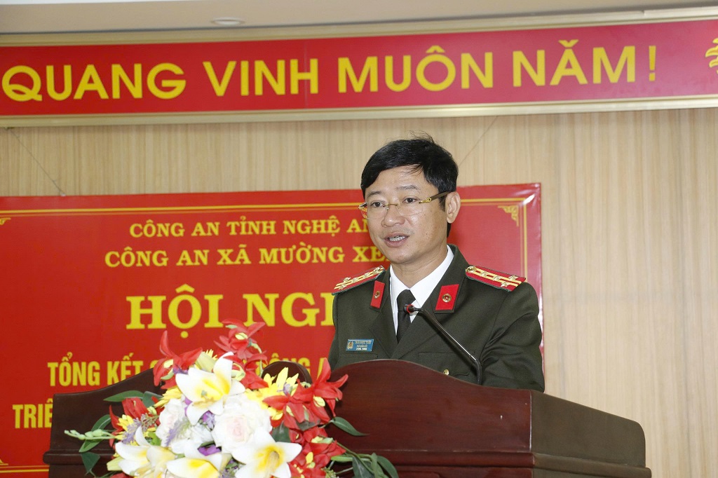 Đồng chí Đại tá Trần Ngọc Tuấn, Phó Giám đốc Công an tỉnh phát biểu chỉ đạo tại Hội nghị