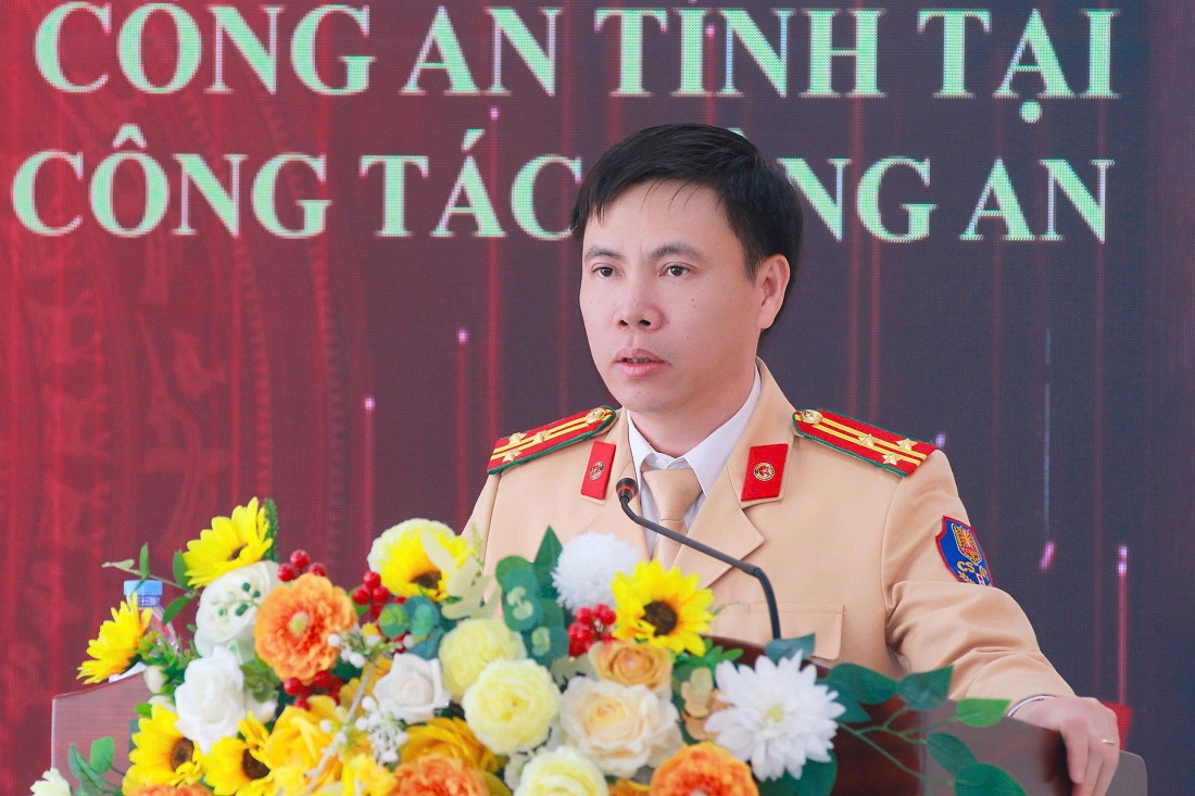 Đồng chí Thượng tá Lê Thanh Nghị, Trưởng phòng CSGT phát biểu
